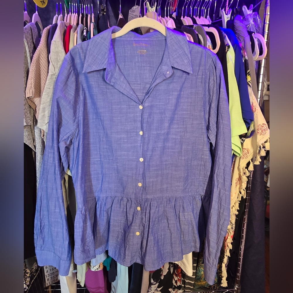 LARGE EUC LILLY PULITZER Blue Long Sleeve Top w/Pearl Buttons 100 Cotton